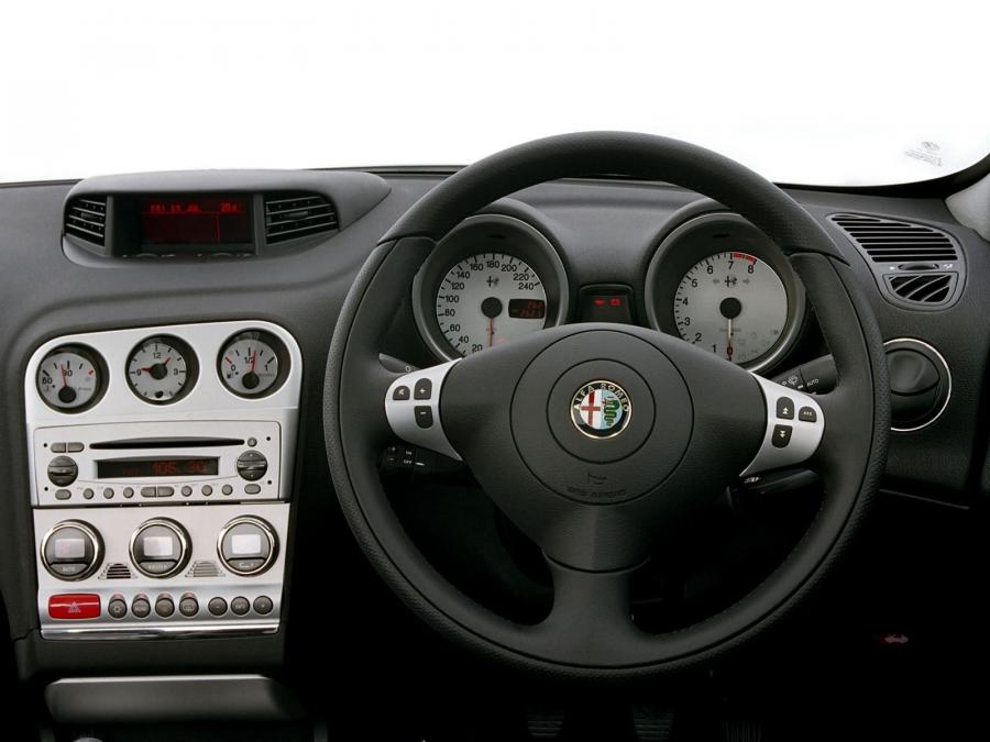 Торпедо Alfa Romeo 156 (932A) 2002 года  (UK) (фото 3 из 4)